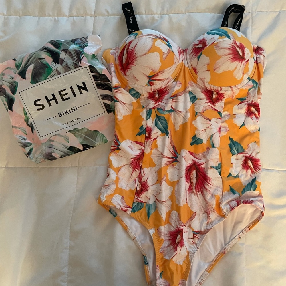 SHEIN woman’s bathing suit size large